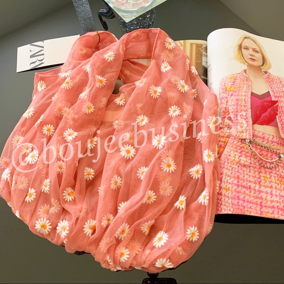 ZARA Daisy Embroidered Tulle Bucket Bag - Picture 7 of 11